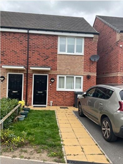 2 Bedroom House To Rent In Apple Green Lane, Balby, DN4