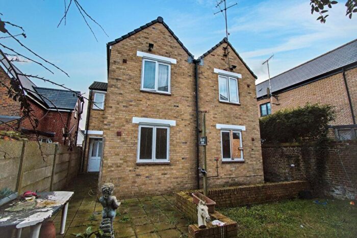 Flat For Sale In Flats -, - Hampden Road, Tottenham, London, N17