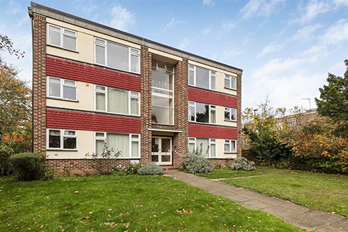 1 Bedroom Flat For Sale In Imperial Court, Willow Grove, Chislehurst, BR7