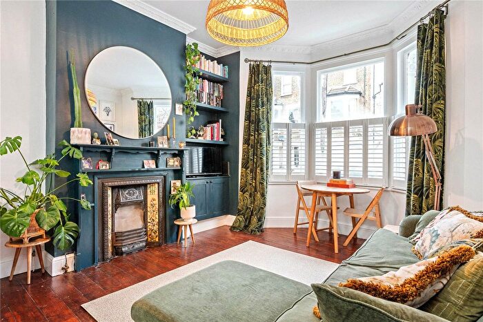 2 Bedroom Flat To Rent In Witherington Road, London, N5