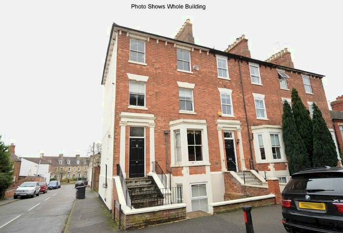 1 Bedroom Flat To Rent In Redwell Mews, Redwell Road, Wellingborough, NN8