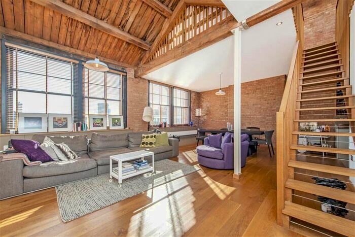 3 Bedroom Flat To Rent In Curtain Road, London, EC2A