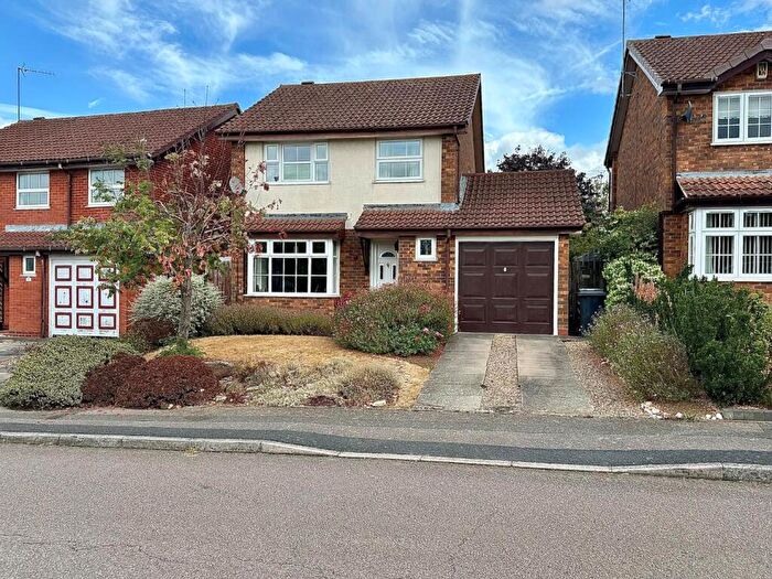 3 Bedroom Detached House For Sale In Tarragon Way, East Hunsbury, Northampton, NN4