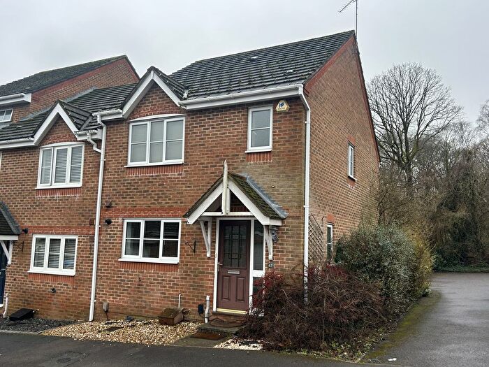 3 Bedroom End Of Terrace House To Rent In Morgan Le Fay Drive, Chandler's Ford, Eastleigh, SO53