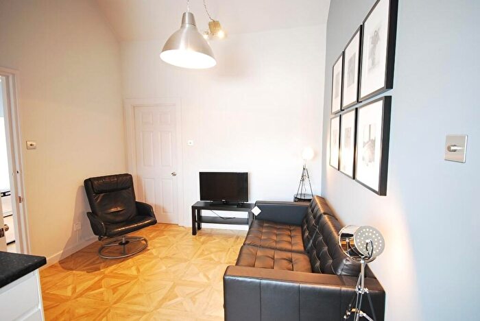 3 Bedroom Flat To Rent In The Mews, Newcastle Upon Tyne, NE1