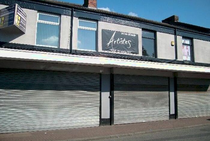 2 Bedroom Flat To Rent In Peckers Hill Road, St. Helens, WA9