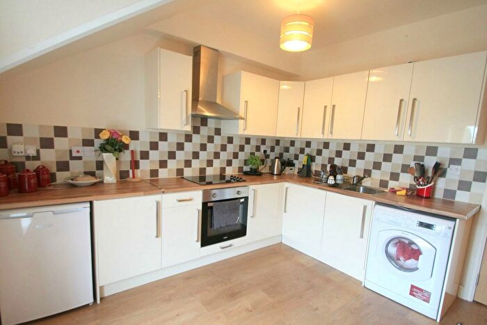 1 Bedroom Flat To Rent In Claude Road, Roath, CF24