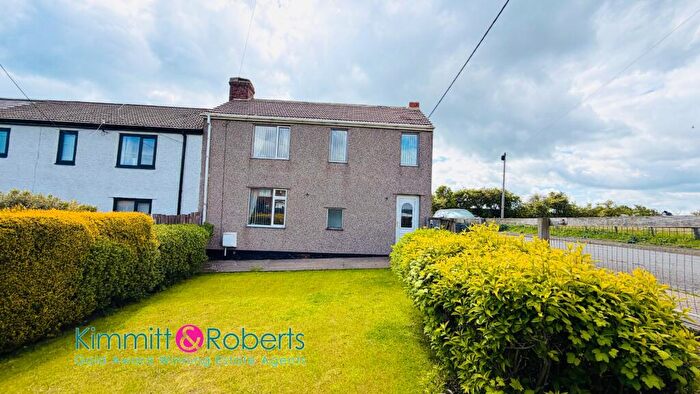 3 Bedroom End Of Terrace House For Sale In Dene Avenue, Peterlee, Durham, SR8
