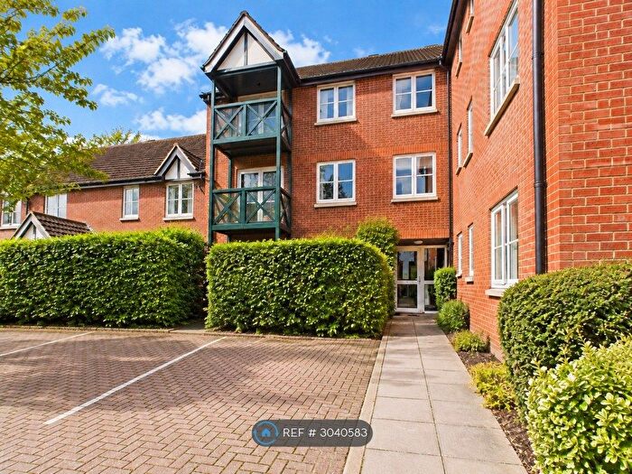 2 Bedroom Flat To Rent In Rose Kiln Lane, Reading, RG1