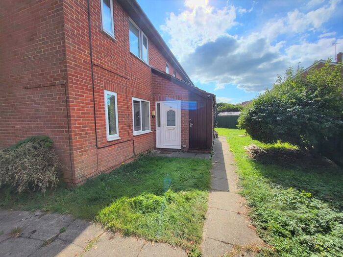 1 Bedroom Flat To Rent In Burnet Close, Swindon, SN2