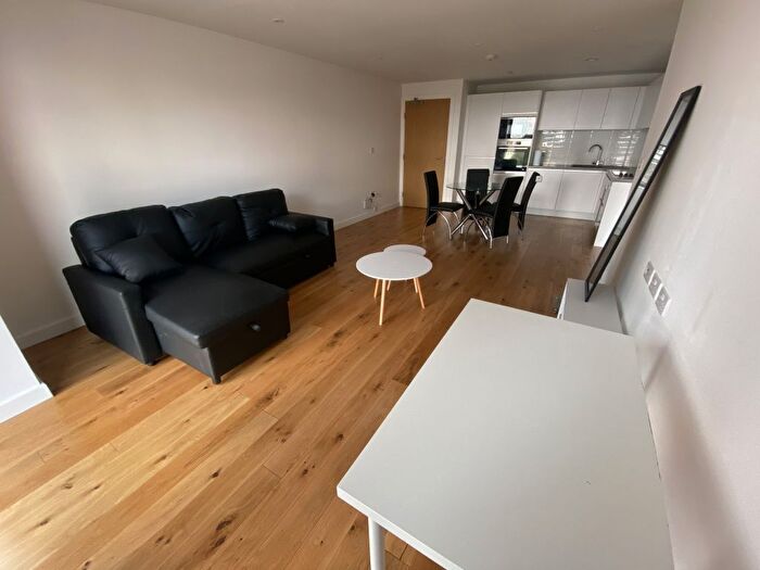 1 Bedroom Flat To Rent In Arden Gate, Communication Row, Birmingham, B15