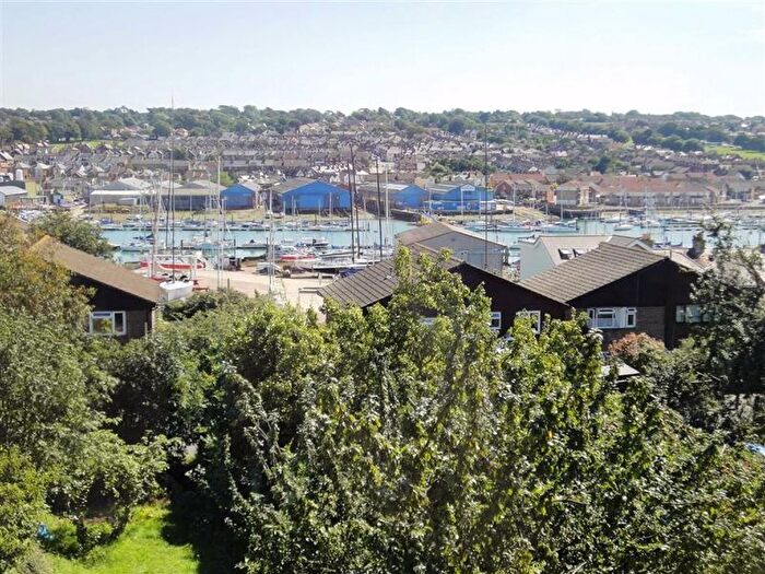 1 Bedroom Flat To Rent In Newport Road, Cowes, PO31