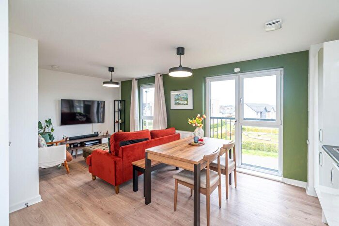 2 Bedroom Flat For Sale In Flat, , Goldcrest Place, Cammo, Edinburgh, EH4