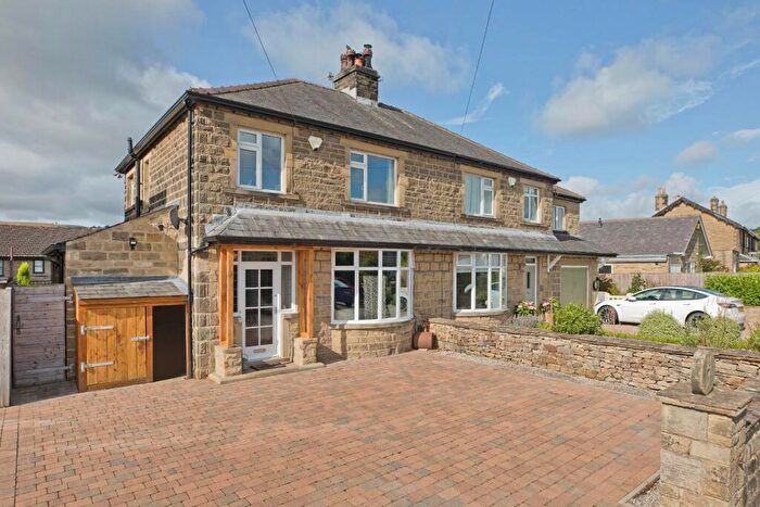 3 Bedroom Semi-Detached House For Sale In Bark Lane, Addingham, LS29