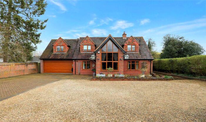 5 Bedroom Detached House For Sale In Tidmarsh, Berkshire, RG8