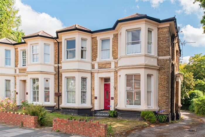 Studio For Sale In Sunny Gardens Road, Hendon, London, NW4