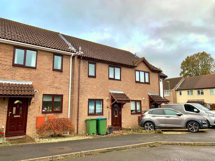 2 Bedroom Terraced House To Rent In Bluebell Close, Locks Heath, Southampton SO31