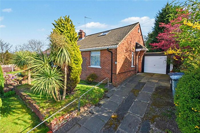 2 Bedroom Bungalow For Sale In Brighton Avenue, Morley, Leeds, West Yorkshire, LS27