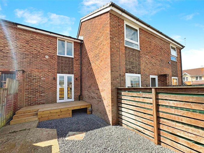 2 Bedroom Terraced House For Sale In Minerva Road, East Cowes, Isle Of Wight, PO32