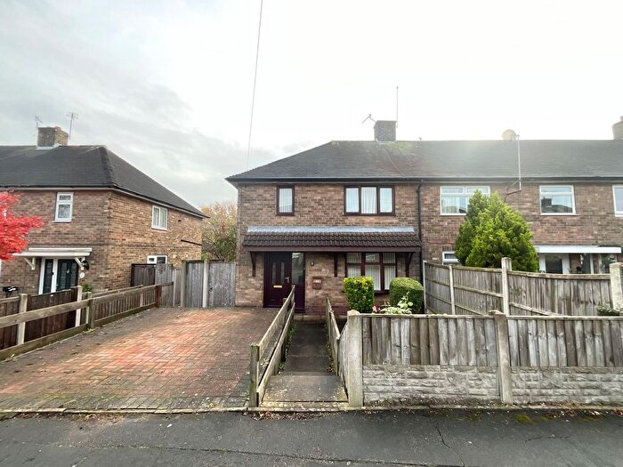 3 Bedroom Semi Detached House For Sale In Greenwood Road, Nottingham, NG3