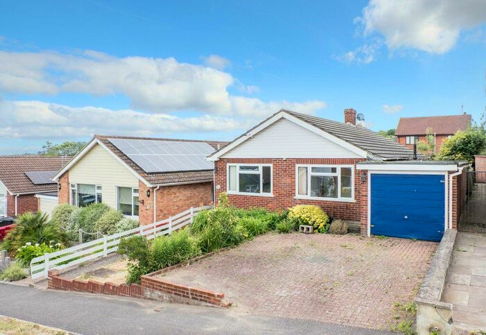 2 Bedroom Detached Bungalow To Rent In Windmill Road, Whitstable, CT5