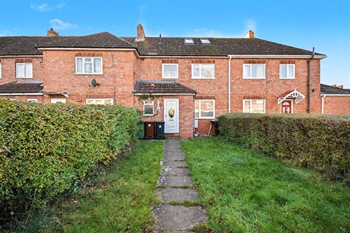 3 Bedroom Terraced House To Rent In Woodfield Grove, Corby, NN17