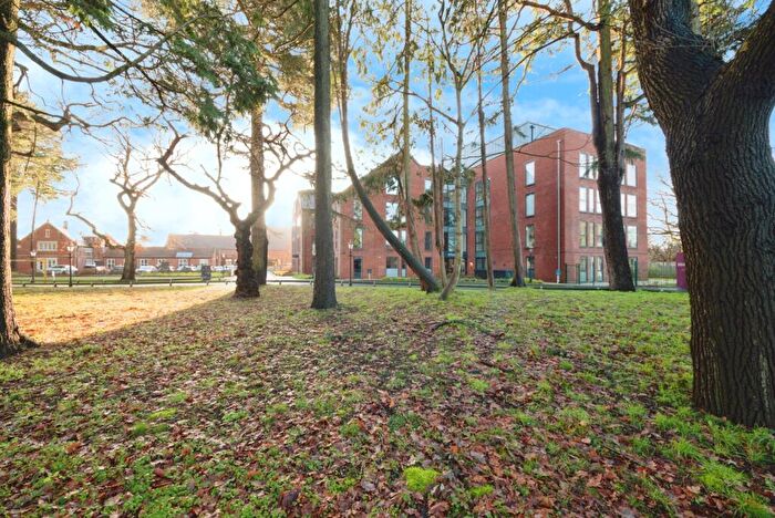 1 Bedroom Flat For Sale In Blossomfield Road, Solihull, West Midlands, B91