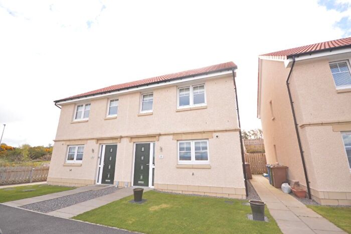 3 Bedroom Semi-Detached House To Rent In Rothes Place, Slackbuie, Inverness, IV2