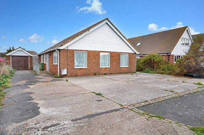 4 Bedroom Detached Bungalow For Sale In Leonard Road, Greatstone, TN28