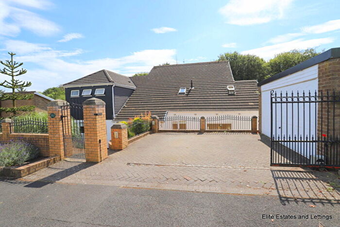 5 Bedroom Detached House For Sale In The Generals Wood, Washington, NE38