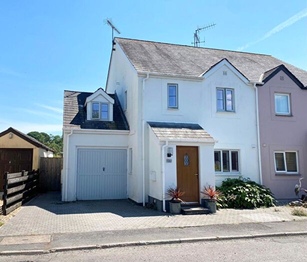 3 Bedroom Semi-Detached House For Sale In Black Barn Lane, Usk, NP15
