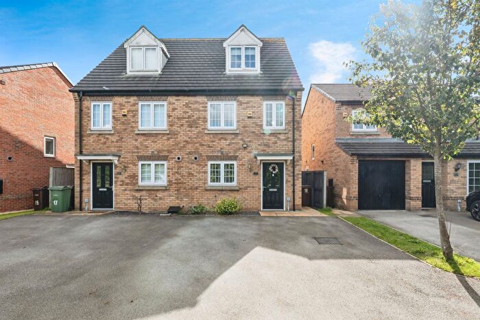 3 Bedroom Semi-Detached House For Sale In Colliers Road, Featherstone, Pontefract, WF7