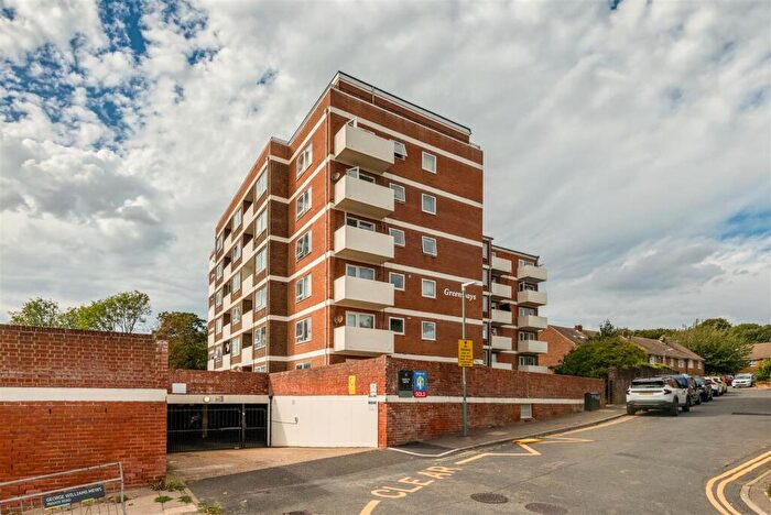 2 Bedroom Apartment To Rent In Highlands Road, Portslade, BN41