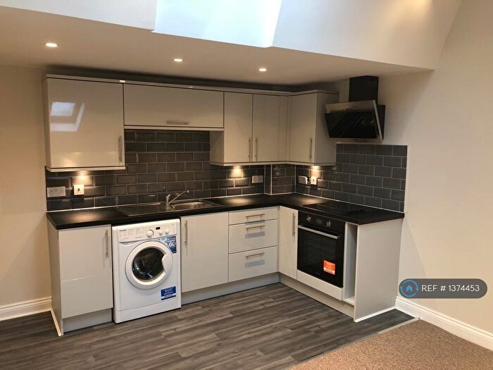 1 Bedroom Flat To Rent In Withington, Manchester, M20