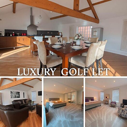 3 Bedroom Detached House To Rent In Golf Open - Hulme Street, Southport - Sleeps | All Rooms En-suite, PR8