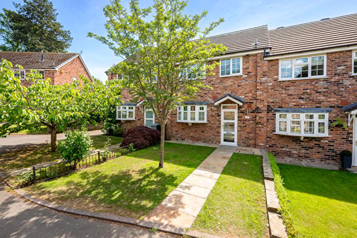 3 Bedroom Terraced House For Sale In Lydiat Lane, Alderley Edge, SK9