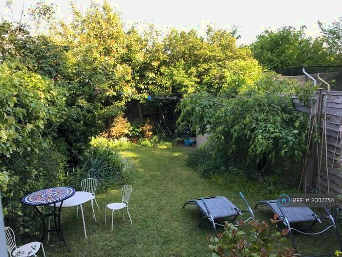 2 Bedroom Terraced House To Rent In Pittville Gardens, London, SE25