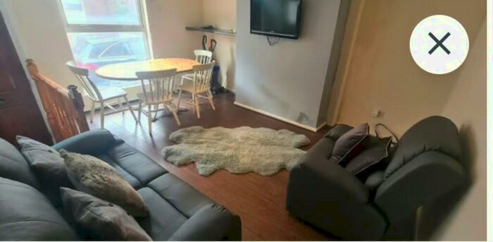 3 Bedroom Terraced House To Rent In Harold Place, Leeds, West Yorkshire, LS6