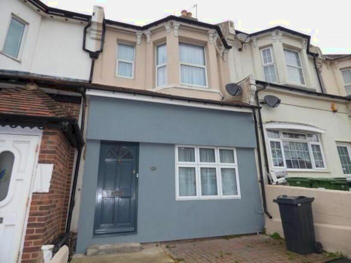 3 Bedroom Terraced House To Rent In Harold Road, Hastings, TN35