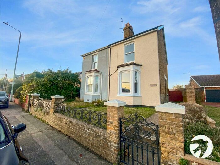 3 Bedroom Semi-Detached House To Rent In Keycol Hill, Newington, Sittingbourne, Kent, ME9