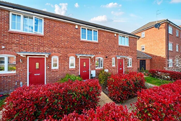2 Bedroom Terraced House For Sale In Harebell Gardens, LU5