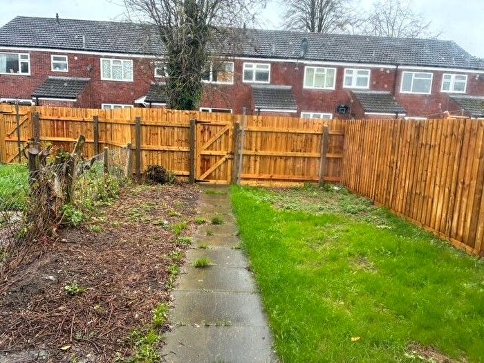 3 Bedroom Terraced House For Sale In Cheaton Close, Leominster, Herefordshire, HR6