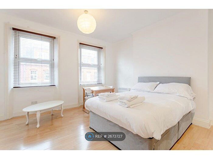 Studio To Rent In Charleville Rd, London, W14