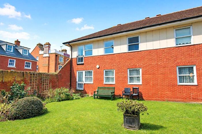 2 Bedroom Retirement Property For Sale In Chauncy Court, Hertford, SG14