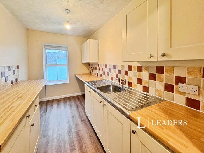 1 Bedroom Flat To Rent In High Street, Lowestoft, Suffolk, NR32