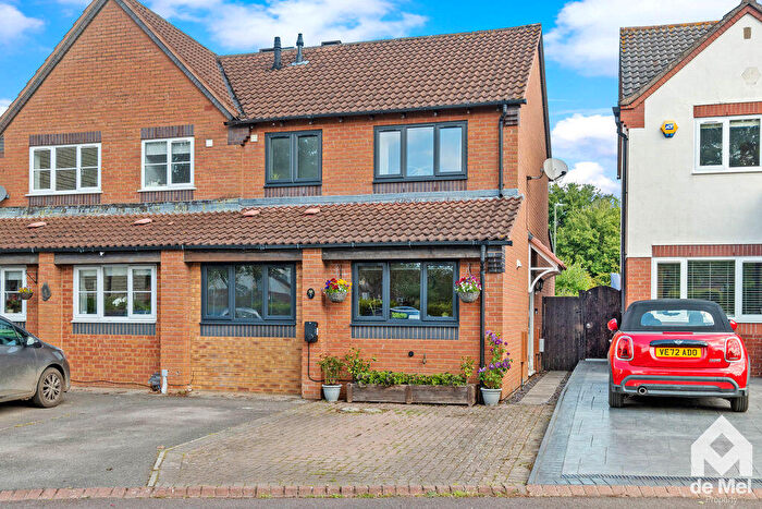 3 Bedroom Semi-Detached House For Sale In Cornfield Drive, Bishops Cleeve, GL52