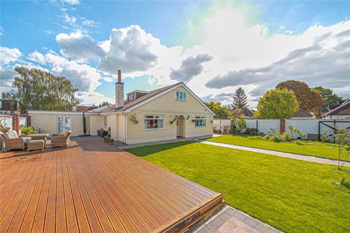 5 Bedroom Detached House For Sale In Carlton Road, Walton-On-Thames, KT12