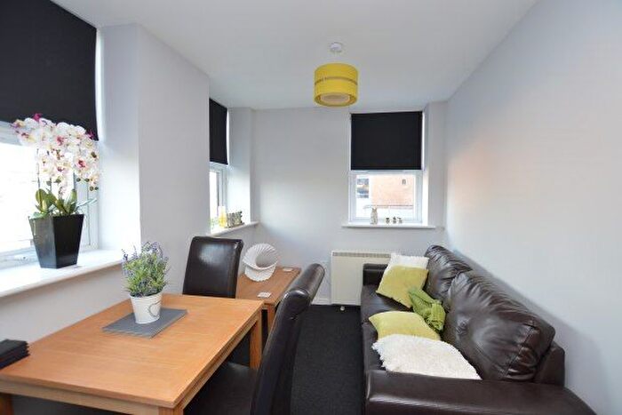 1 Bedroom Flat To Rent In Bayheath House, Wakefield, WF1