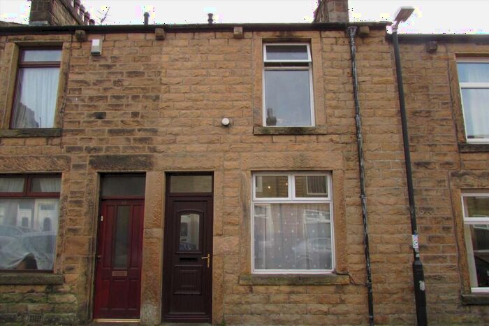 2 Bedroom House To Rent In Trafalgar Road, Lancaster, LA1