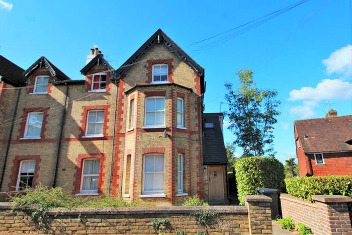 2 Bedroom Flat To Rent In Granville Road, Sevenoaks, Kent, TN13